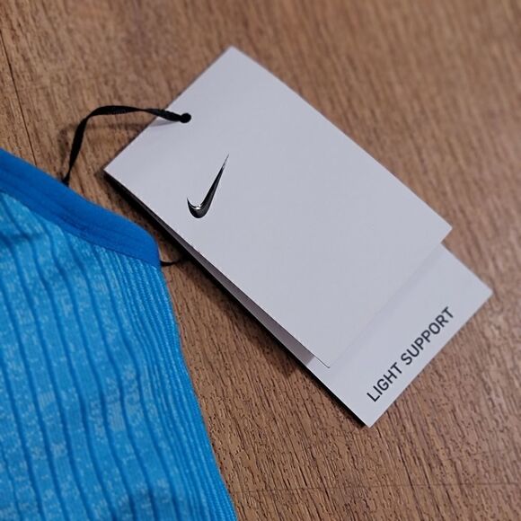 Nike Tech Pack City Ready Flyknit Sports Bra Blue Black Removable Pads Dri-Fit - Picture 3 of 8